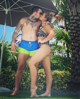 Paige VanZant feet photo thumbnail