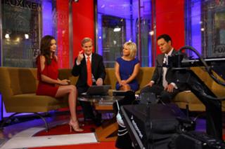 Miranda Kerr feet photo thumbnail