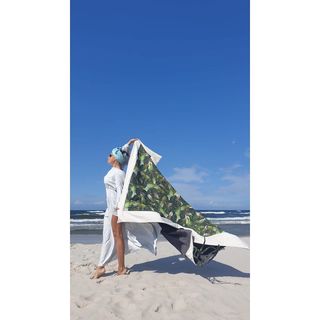Anna Mucha feet photo thumbnail