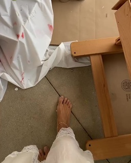 Heidi Klum feet photo thumbnail