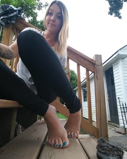 Sloan feet photo thumbnail