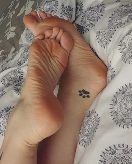 Sloan feet photo thumbnail