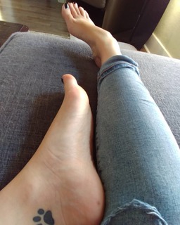Sloan feet photo thumbnail