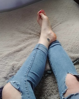 Sloan feet photo thumbnail
