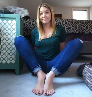 Sloan feet photo thumbnail