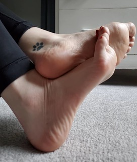 Sloan feet photo thumbnail
