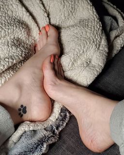 Sloan feet photo thumbnail