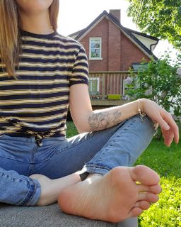 Sloan feet photo thumbnail