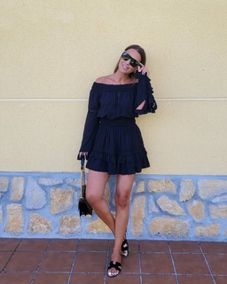 Paula Echevarría feet photo thumbnail