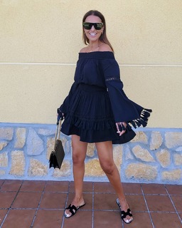 Paula Echevarría feet photo thumbnail