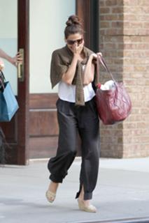 Eva Mendes feet photo thumbnail