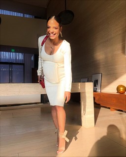 Christina Milian feet photo thumbnail
