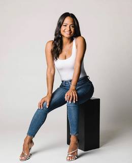 Christina Milian feet photo thumbnail