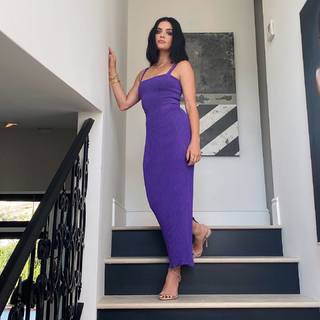 Lucy Hale feet photo thumbnail
