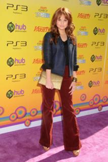 Debby Ryan feet photo thumbnail