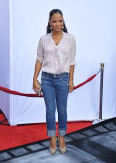 Christina Milian feet photo thumbnail