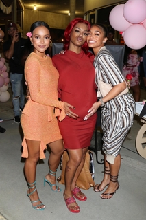 Karrueche Tran feet photo thumbnail