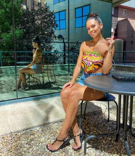 Cristina Pedroche feet photo thumbnail