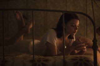 Anya Taylor-Joy feet photo thumbnail