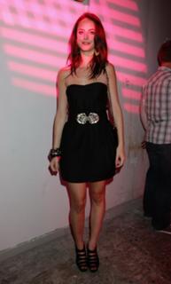 Kaya Scodelario feet photo thumbnail