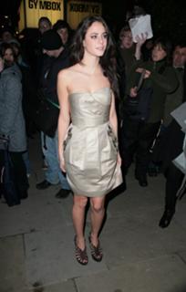 Kaya Scodelario feet photo thumbnail