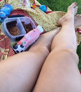 Kelly Key feet photo thumbnail