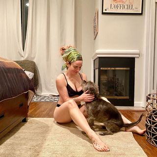 JoJo feet photo thumbnail