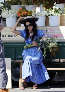 Abigail Spencer feet photo thumbnail