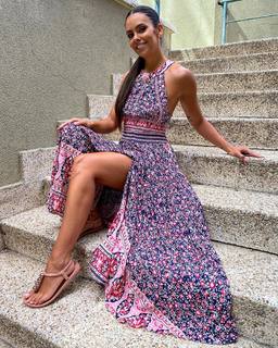 Cristina Pedroche feet photo thumbnail