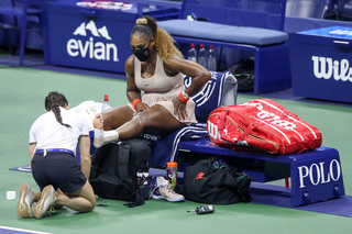 Serena Williams feet photo thumbnail