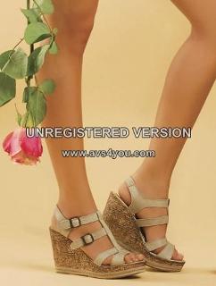 Luisana Lopilato feet photo thumbnail