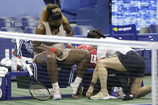 Serena Williams feet photo thumbnail