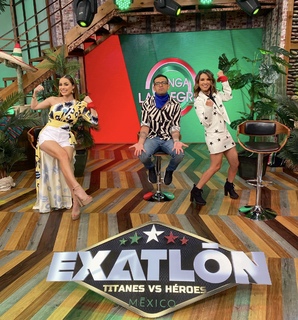 Cynthia Rodríguez feet photo thumbnail