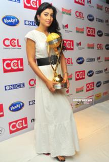 Shriya Saran feet photo thumbnail