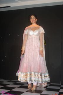 Shriya Saran feet photo thumbnail