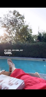 Federica Fontana feet photo thumbnail