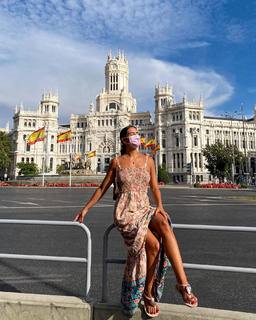 Cristina Pedroche feet photo thumbnail