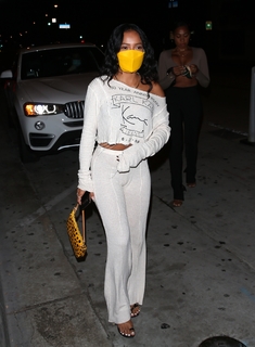 Karrueche Tran feet photo thumbnail