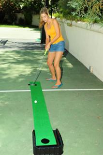Denise Richards feet photo thumbnail
