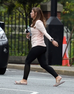 Coleen Rooney feet photo thumbnail