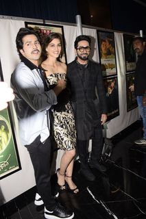 Kriti Sanon feet photo thumbnail