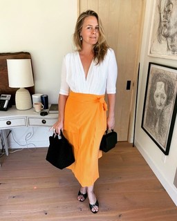 Alicia Silverstone feet photo thumbnail