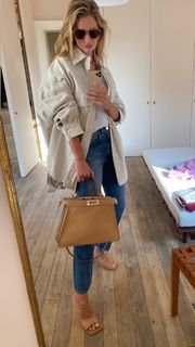 Rosie Huntington-Whiteley feet photo thumbnail