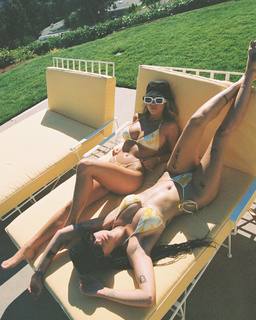 Halsey feet photo thumbnail