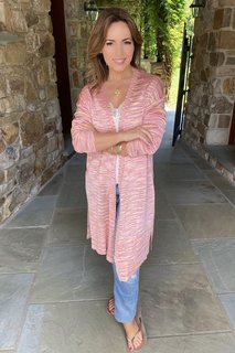 Lisa Robertson feet photo thumbnail