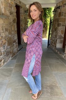 Lisa Robertson feet photo thumbnail