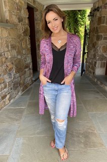Lisa Robertson feet photo thumbnail