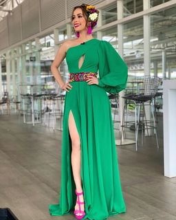 Cynthia Rodríguez feet photo thumbnail
