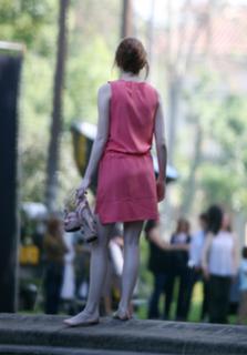 Emma Stone feet photo thumbnail