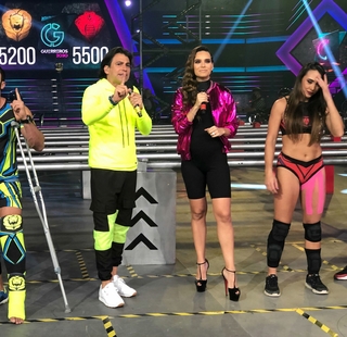 Tania Rincón feet photo thumbnail